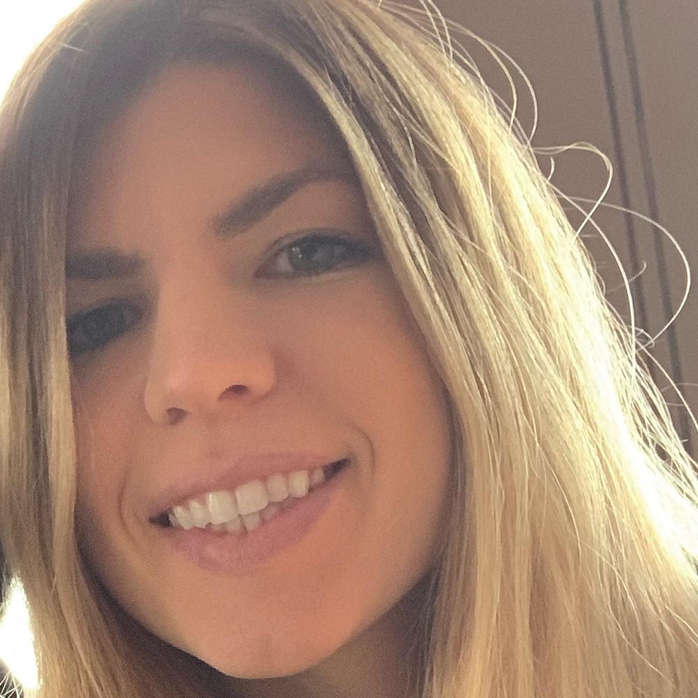 Meet your Posher, Hillary